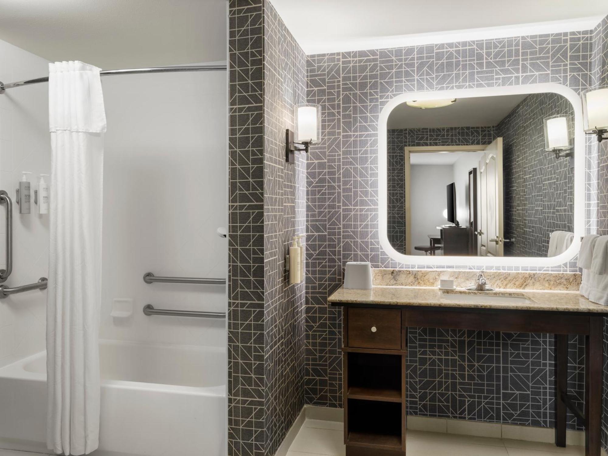 Homewood Suites By Hilton Akron/Fairlawn Zewnętrze zdjęcie